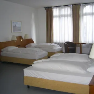 *** Szálloda Willy Frankfurt Németország
